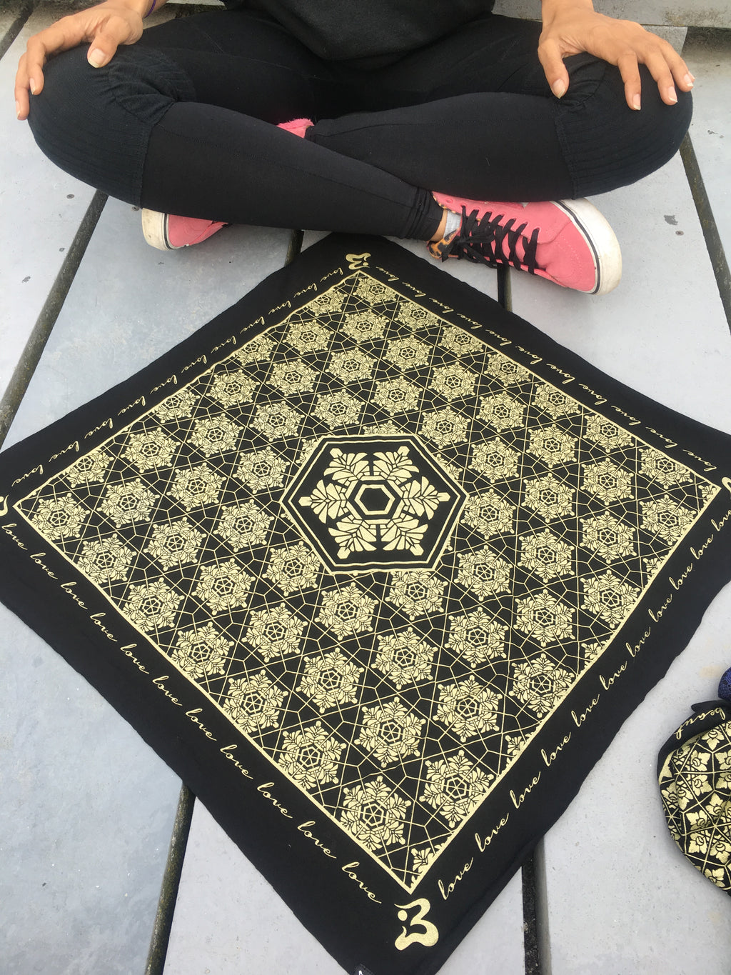 Frequency Bandana