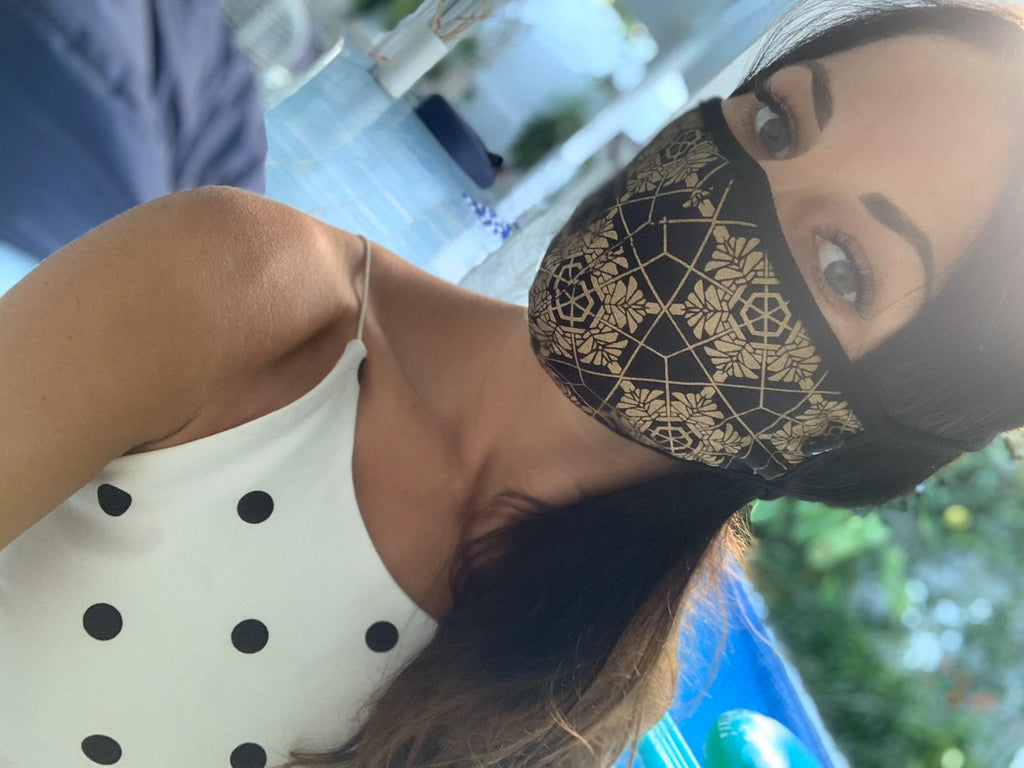 Adjustable Love Print Mask